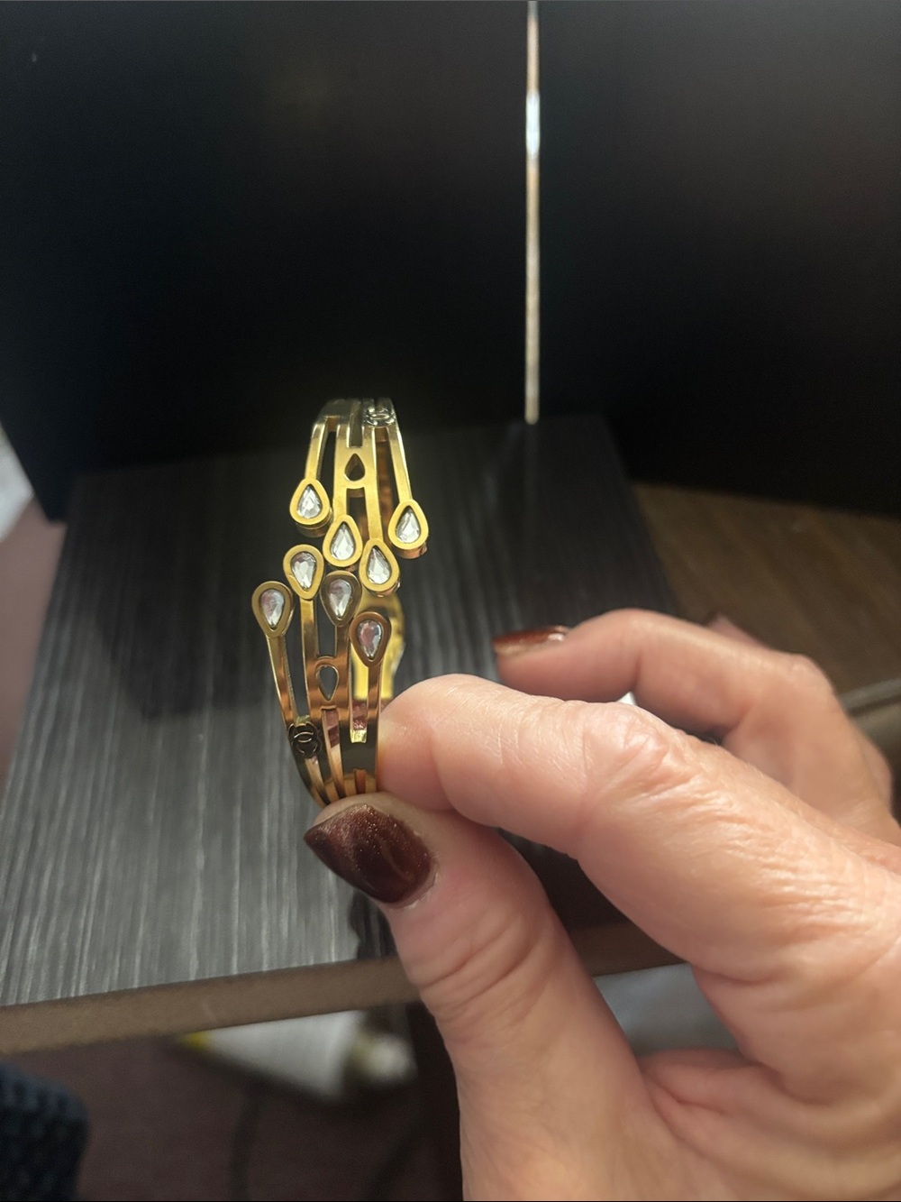 Beautiful bangle - Picture 2 of 3
